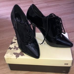 NWT Pleaser Stiletto Bootie size 9